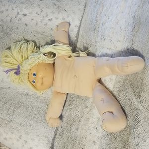 #18  Cabbage Patch Kid 1980'S signed on left rear Xavier Roberts, EUC